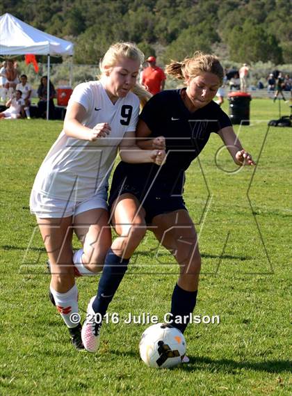 Thumbnail 1 in Aztec vs Piedra Vista (Aztec Invitational)  photogallery.
