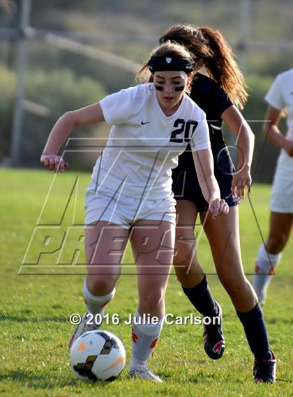 Thumbnail 2 in Aztec vs Piedra Vista (Aztec Invitational)  photogallery.