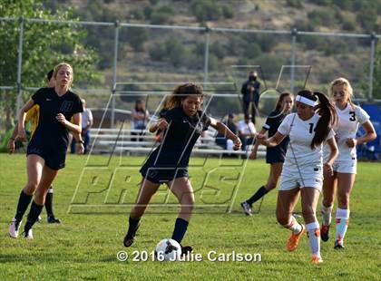 Thumbnail 3 in Aztec vs Piedra Vista (Aztec Invitational)  photogallery.