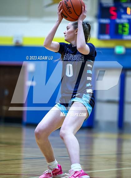 Thumbnail 2 in Meadowdale @ Hazen photogallery.
