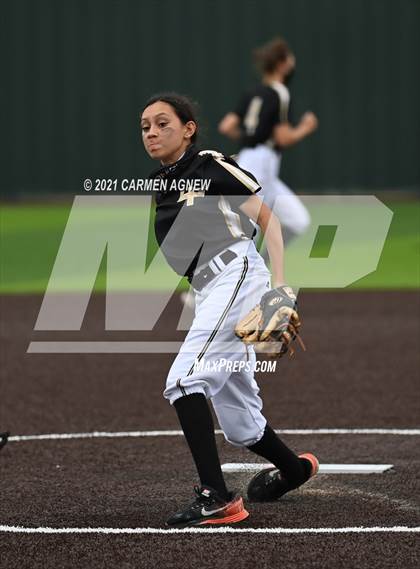 Thumbnail 3 in Cypress Woods vs Cypress Park  photogallery.