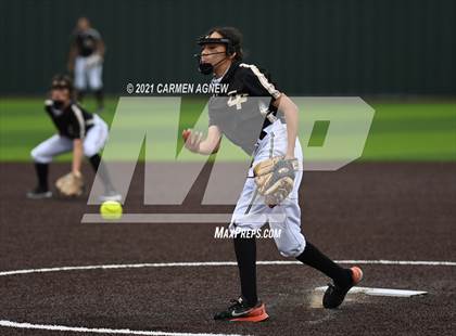 Thumbnail 2 in Cypress Woods vs Cypress Park  photogallery.