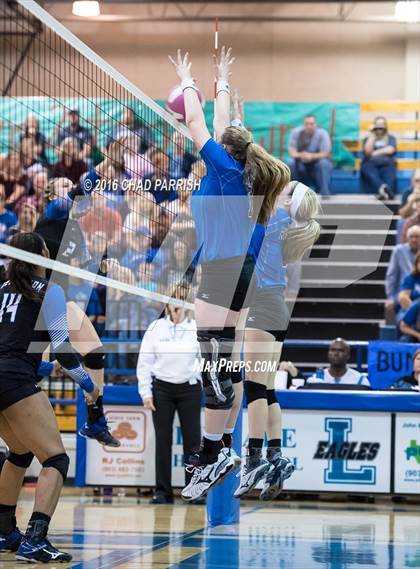 Thumbnail 3 in Rains vs. Henderson photogallery.