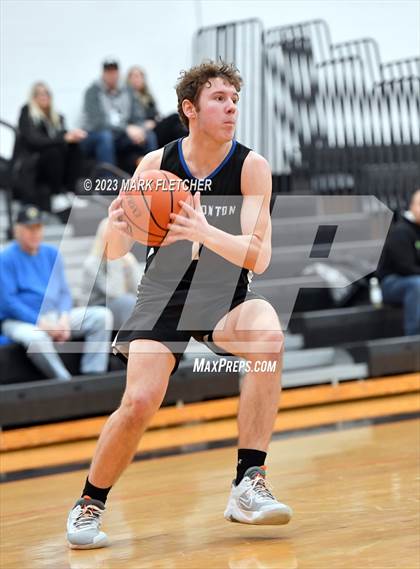 Thumbnail 2 in Howell vs Hammonton (Battle at Barnegat Showcase) photogallery.