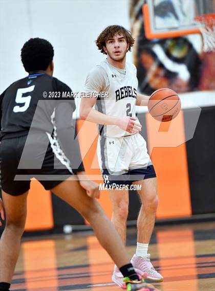 Thumbnail 2 in Howell vs Hammonton (Battle at Barnegat Showcase) photogallery.