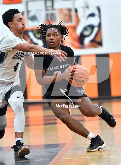 Thumbnail 3 in Howell vs Hammonton (Battle at Barnegat Showcase) photogallery.