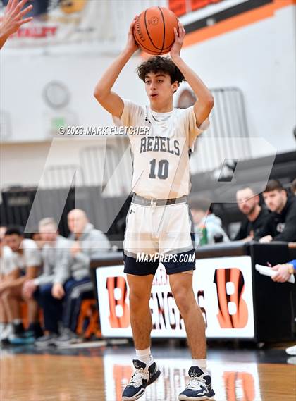 Thumbnail 3 in Howell vs Hammonton (Battle at Barnegat Showcase) photogallery.