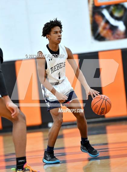 Thumbnail 3 in Howell vs Hammonton (Battle at Barnegat Showcase) photogallery.