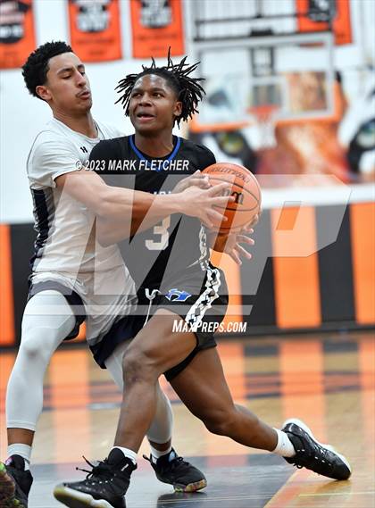 Thumbnail 2 in Howell vs Hammonton (Battle at Barnegat Showcase) photogallery.