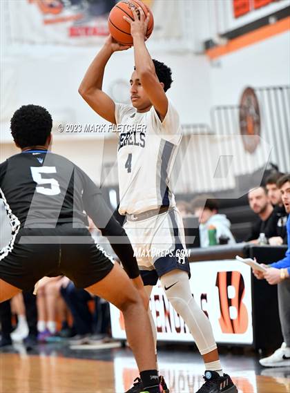 Thumbnail 3 in Howell vs Hammonton (Battle at Barnegat Showcase) photogallery.