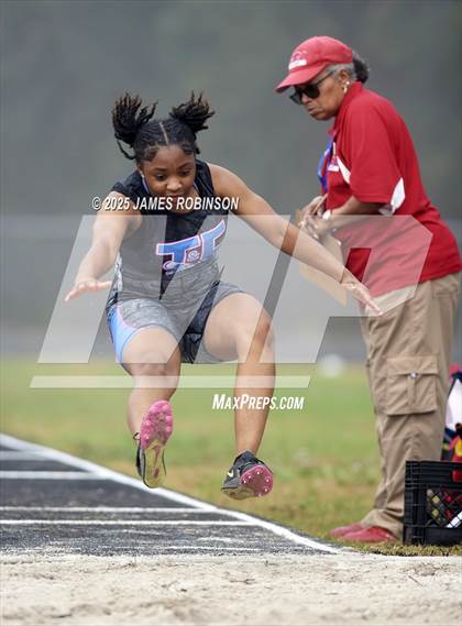 Thumbnail 2 in Mandarin Preseason Classic (Triple Jump) photogallery.