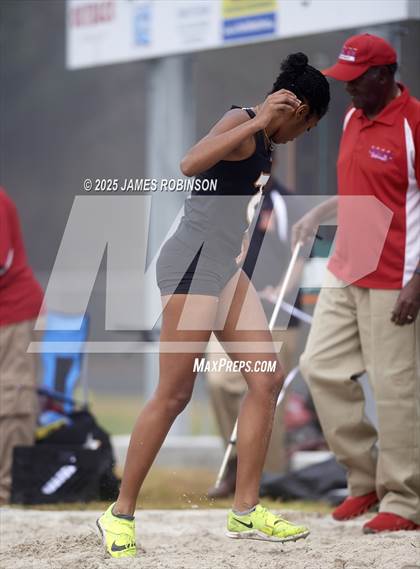 Thumbnail 1 in Mandarin Preseason Classic (Triple Jump) photogallery.