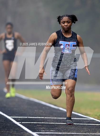 Thumbnail 3 in Mandarin Preseason Classic (Triple Jump) photogallery.