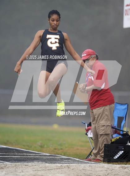 Thumbnail 1 in Mandarin Preseason Classic (Triple Jump) photogallery.