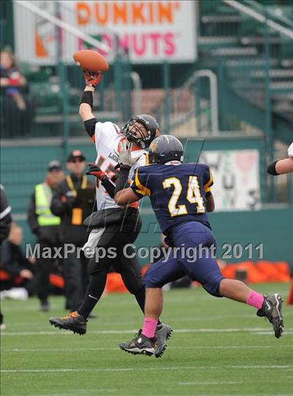 Thumbnail 1 in Whitman vs. Wellsville (Section 5 Class C Semifinal) photogallery.