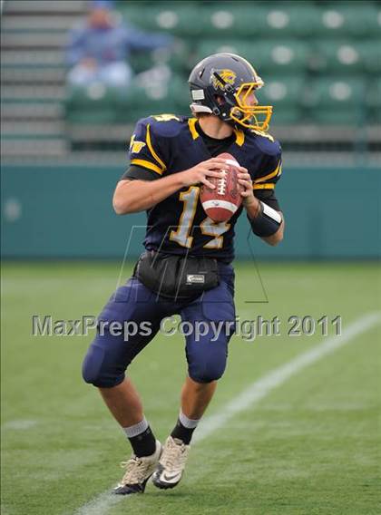 Thumbnail 3 in Whitman vs. Wellsville (Section 5 Class C Semifinal) photogallery.