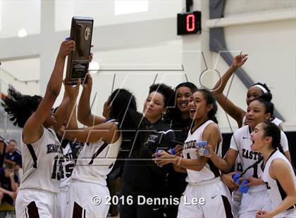 Thumbnail 3 in St. Joseph Notre Dame vs. Eastside College Prep (CIF NorCal Regional D5 Final) photogallery.