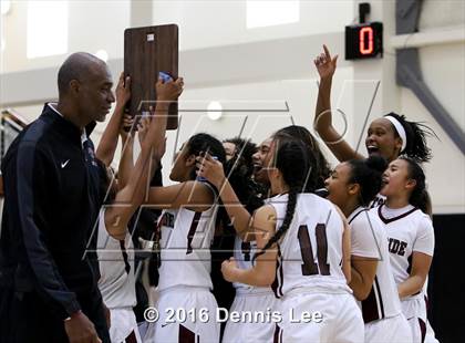 Thumbnail 1 in St. Joseph Notre Dame vs. Eastside College Prep (CIF NorCal Regional D5 Final) photogallery.
