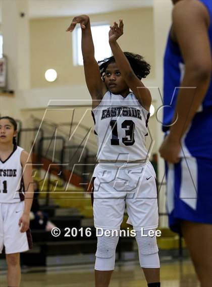 Thumbnail 1 in St. Joseph Notre Dame vs. Eastside College Prep (CIF NorCal Regional D5 Final) photogallery.