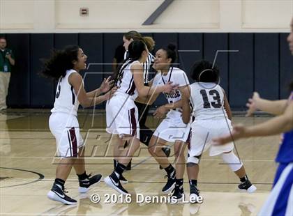 Thumbnail 2 in St. Joseph Notre Dame vs. Eastside College Prep (CIF NorCal Regional D5 Final) photogallery.