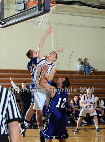 Thumbnail 1 in Hauppauge @ Islip photogallery.