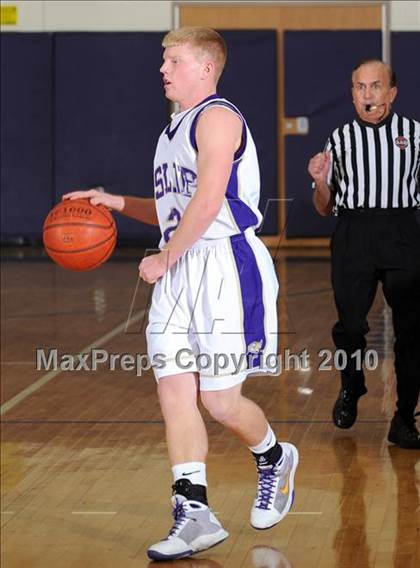Thumbnail 1 in Hauppauge @ Islip photogallery.