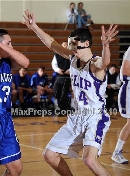 Thumbnail 2 in Hauppauge @ Islip photogallery.