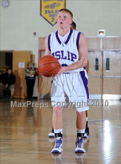 Thumbnail 1 in Hauppauge @ Islip photogallery.