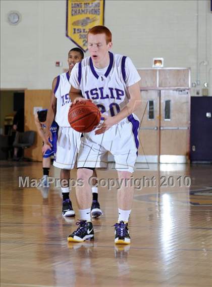 Thumbnail 3 in Hauppauge @ Islip photogallery.