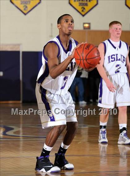 Thumbnail 1 in Hauppauge @ Islip photogallery.