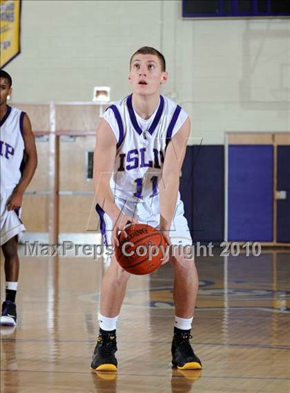 Thumbnail 2 in Hauppauge @ Islip photogallery.