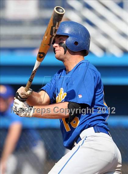 Thumbnail 3 in Notre Dame vs. Oakfield-Alabama (Rotary Tournament) photogallery.