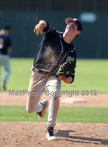 Thumbnail 3 in Notre Dame vs. Oakfield-Alabama (Rotary Tournament) photogallery.