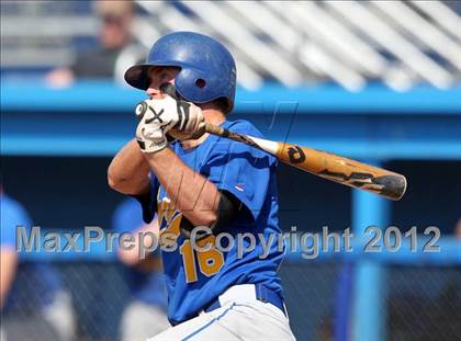 Thumbnail 2 in Notre Dame vs. Oakfield-Alabama (Rotary Tournament) photogallery.