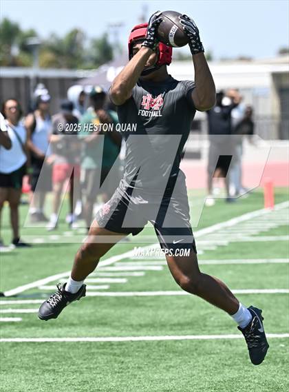 Thumbnail 2 in Long Beach Poly vs. Mater Dei - Game 2  (LB Poly Legends 7x7) photogallery.