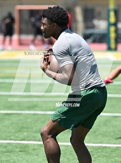 Thumbnail 3 in Long Beach Poly vs. Mater Dei - Game 2  (LB Poly Legends 7x7) photogallery.