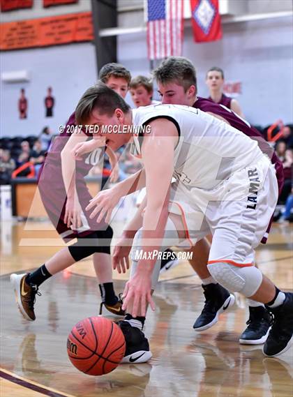 Thumbnail 2 in Perryville vs Lamar  (AAA 3A 2nd Round Conference Playoff) photogallery.