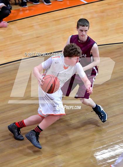 Thumbnail 2 in Perryville vs Lamar  (AAA 3A 2nd Round Conference Playoff) photogallery.