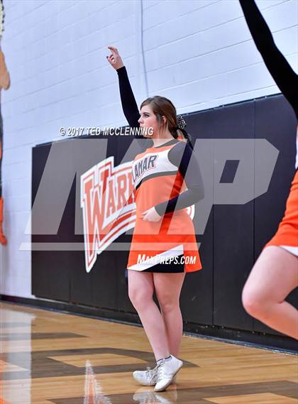 Thumbnail 2 in Perryville vs Lamar  (AAA 3A 2nd Round Conference Playoff) photogallery.