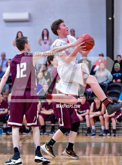 Thumbnail 2 in Perryville vs Lamar  (AAA 3A 2nd Round Conference Playoff) photogallery.