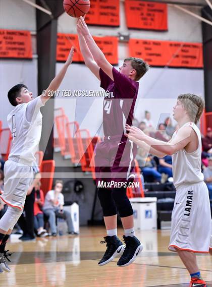 Thumbnail 2 in Perryville vs Lamar  (AAA 3A 2nd Round Conference Playoff) photogallery.