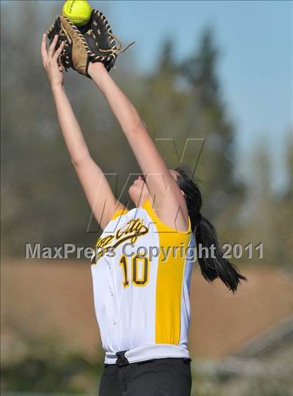 Thumbnail 1 in Yuba City @ Natomas photogallery.