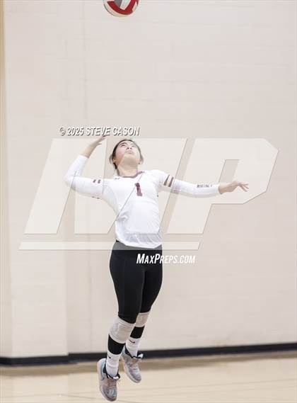 Thumbnail 1 in JV: Folsom @ Whitney photogallery.