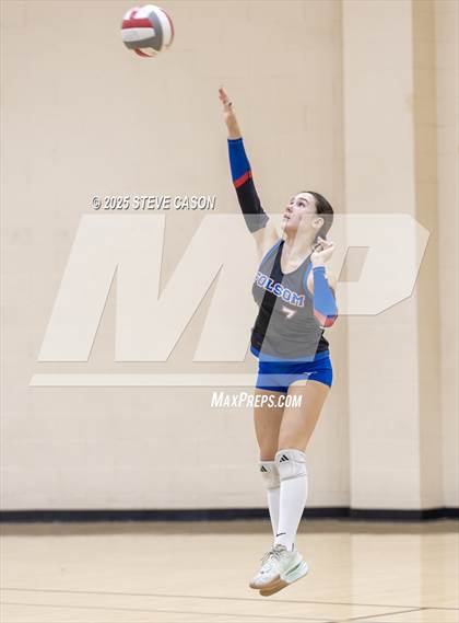 Thumbnail 1 in JV: Folsom @ Whitney photogallery.