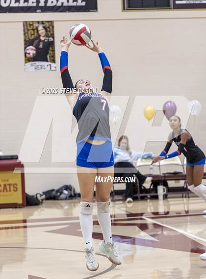 Thumbnail 1 in JV: Folsom @ Whitney photogallery.