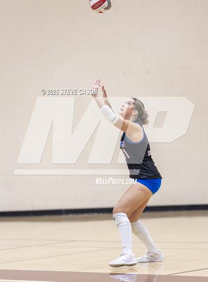 Thumbnail 1 in JV: Folsom @ Whitney photogallery.