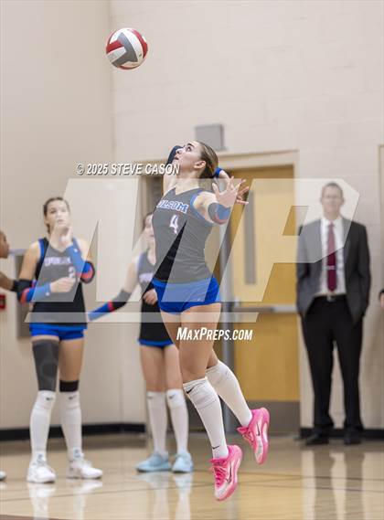 Thumbnail 1 in JV: Folsom @ Whitney photogallery.