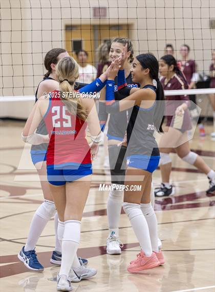 Thumbnail 1 in JV: Folsom @ Whitney photogallery.