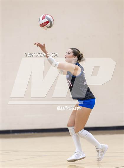 Thumbnail 3 in JV: Folsom @ Whitney photogallery.