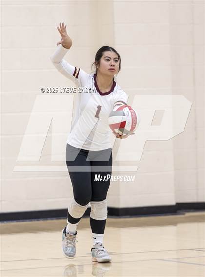 Thumbnail 1 in JV: Folsom @ Whitney photogallery.